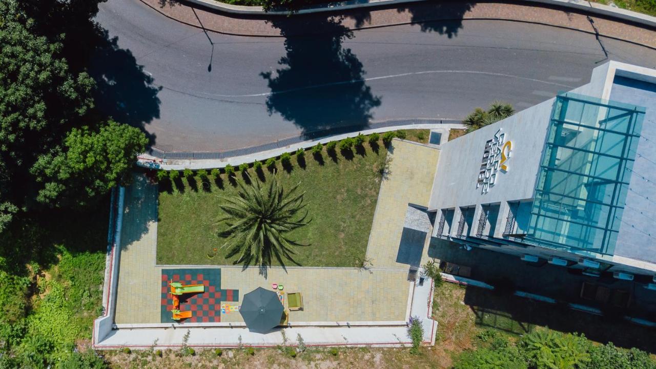 Capo Verde Hotel Batumi Bagian luar foto