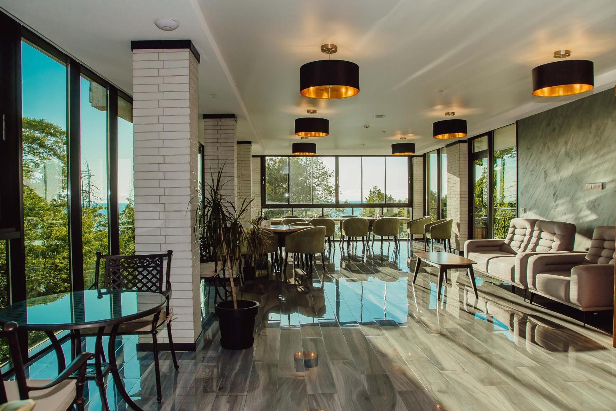 Capo Verde Hotel Batumi Bagian luar foto